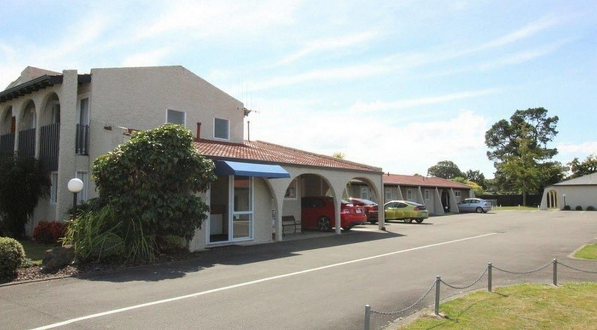 Aztec Motel Palmerston North Exterior photo