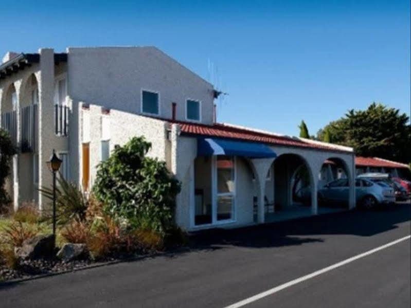 Aztec Motel Palmerston North Exterior photo